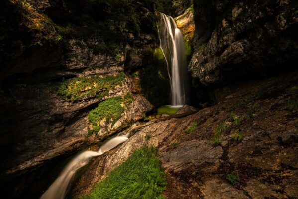 Prozkoumání úchvatné okružní cesty z Kranjské Gory přes Vršičský průsmyk Trenta Bovec Mangart a dále