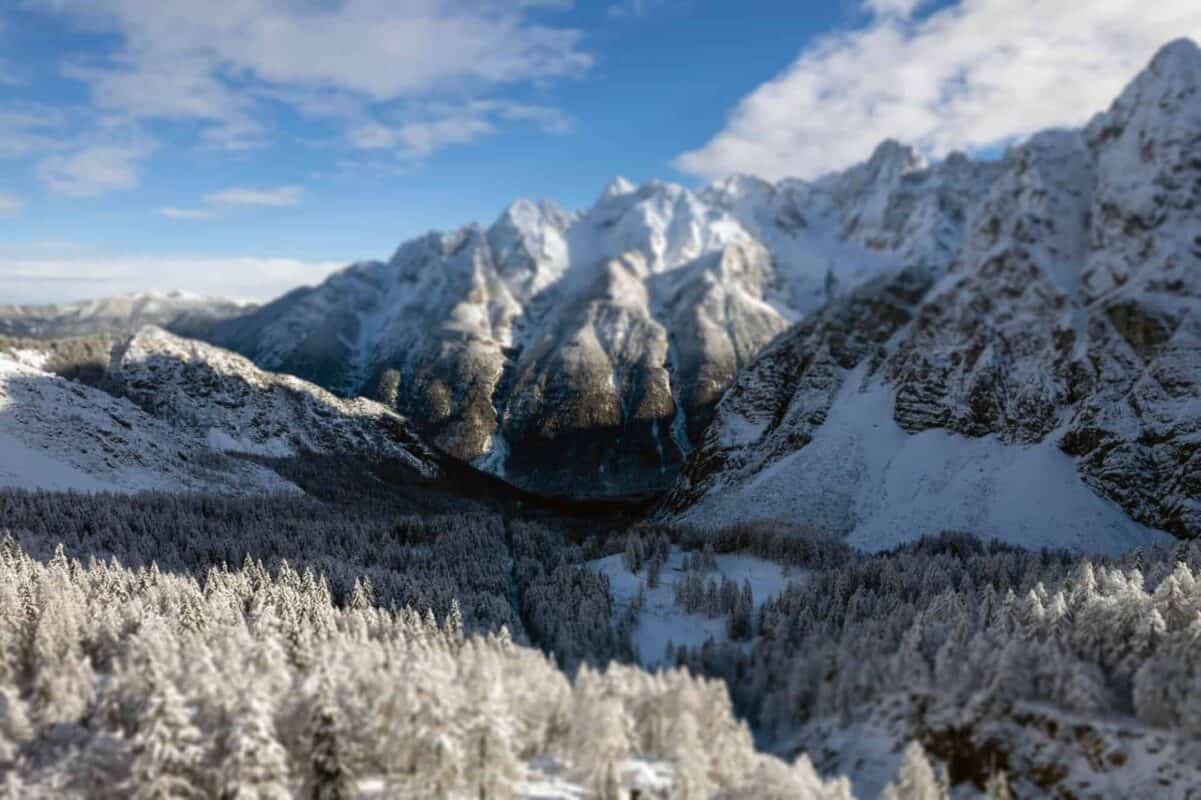 Váš pobyt v horské chatě na Vršiči v Kranjské Goře, Slovinsko. Váš pobyt v průsmyku Vršič.