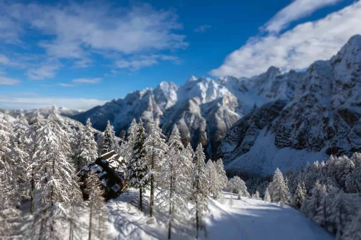 Pobyt v horské chatě Vrsic v Kranjské Goře, Slovinsko. Váš pobyt na Vršiči.